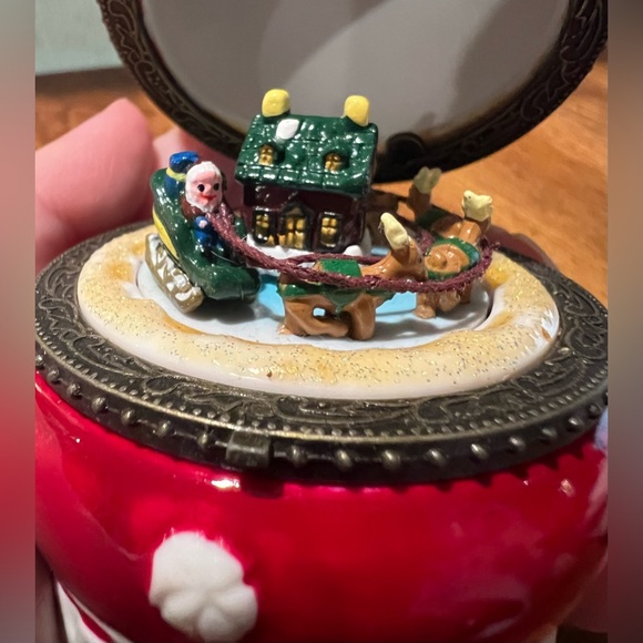 VTG  Mr. Christmas Porcelain Music Box Santa ClausWe Wish You A Merry Christmas - Picture 7 of 15